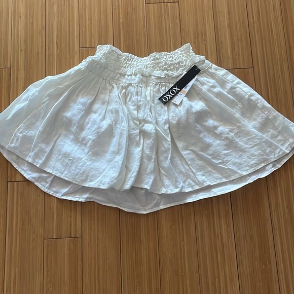 Brand new XOXO off white color skirt - size small - Picture 2 of 5